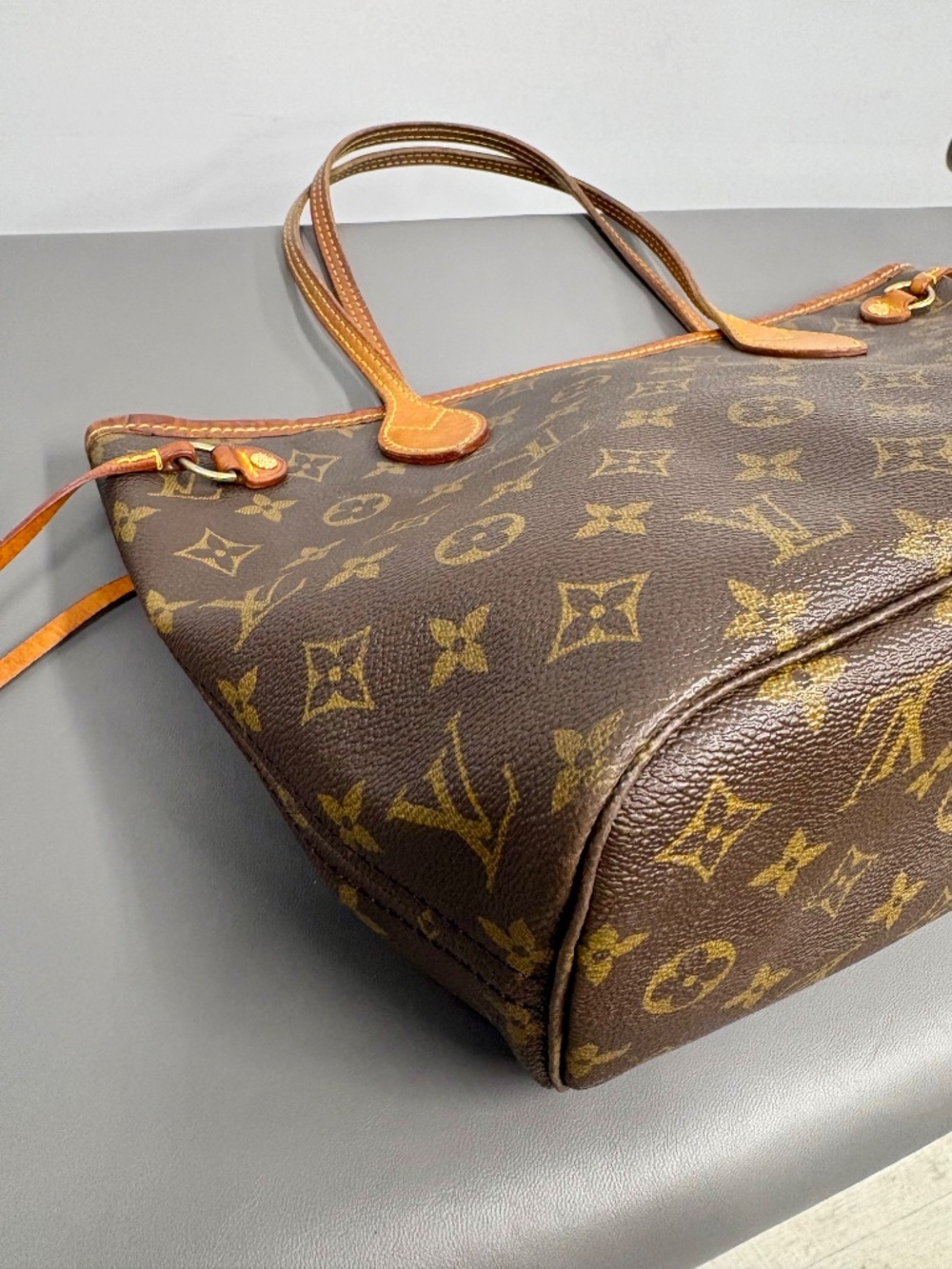 Louis Vuitton Neverfull PM Monogram Canvas - Picture 2 of 13